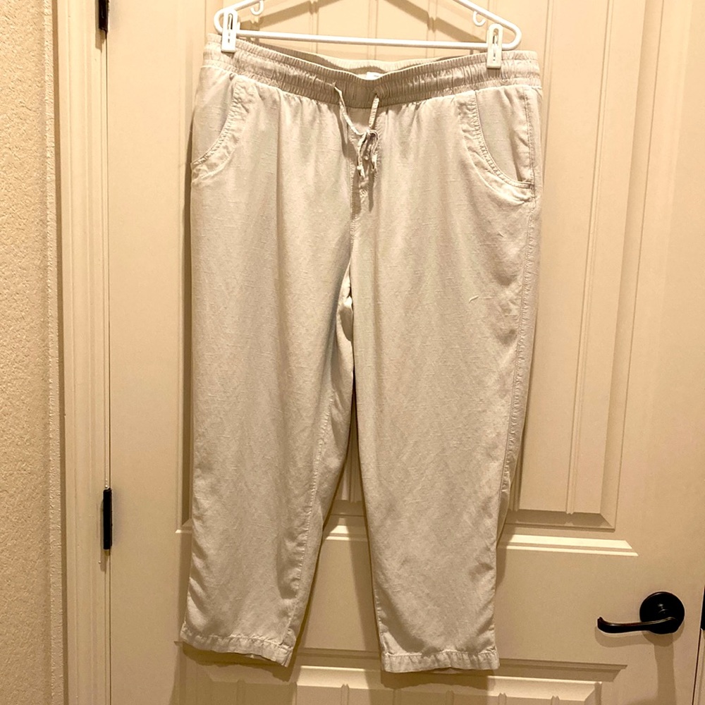 Maurices Elastic Waist with Tie Capris Khaki Color Front & Back Pockets Size XL